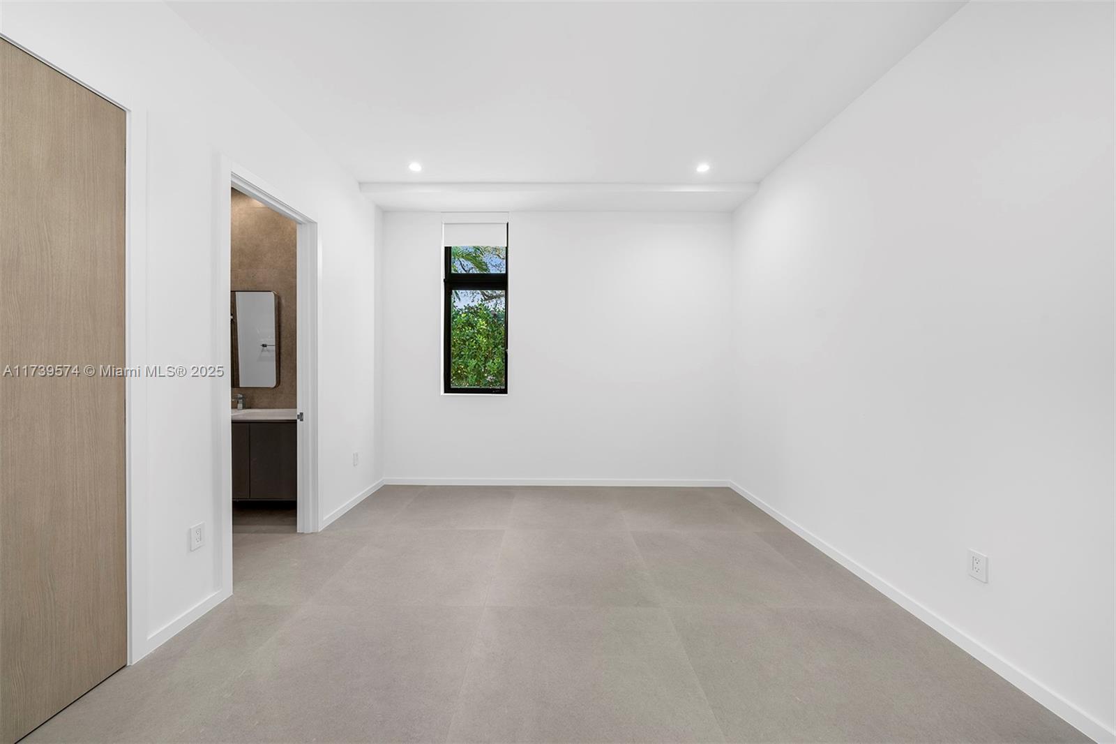 HELMS COUNTRY ESTATES RE- - Residential