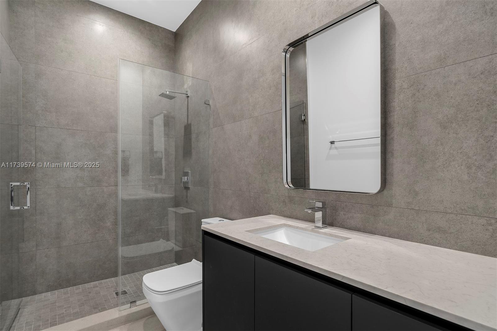 HELMS COUNTRY ESTATES RE- - Residential