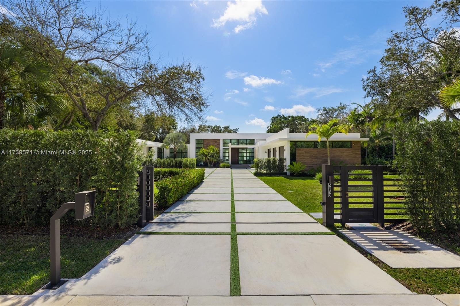 HELMS COUNTRY ESTATES RE- - Residential