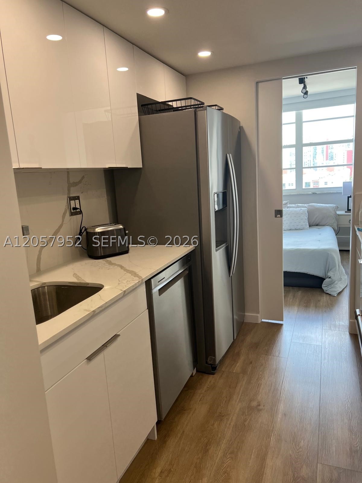 WINSTON TOWERS 200 - Residential