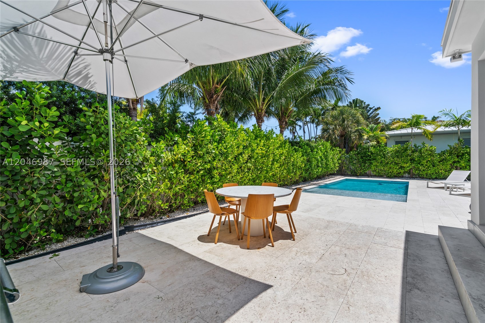 ALTOS DEL MAR NO 4 - Residential
