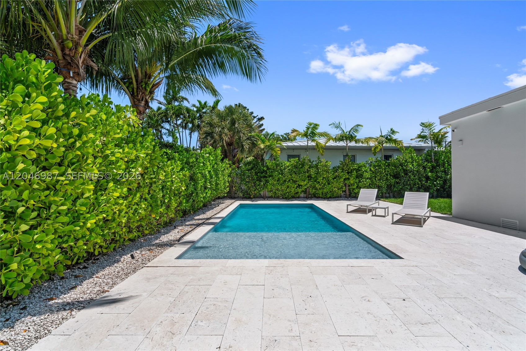 ALTOS DEL MAR NO 4 - Residential