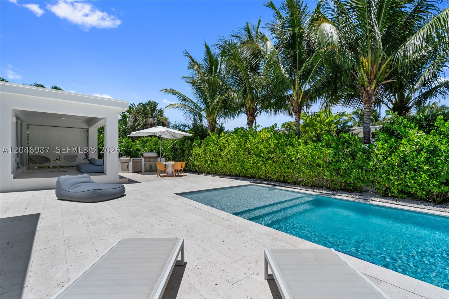 ALTOS DEL MAR NO 4 - Residential