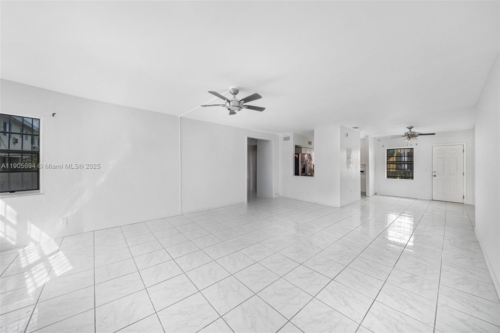 VICTORIA CONDO - Residential