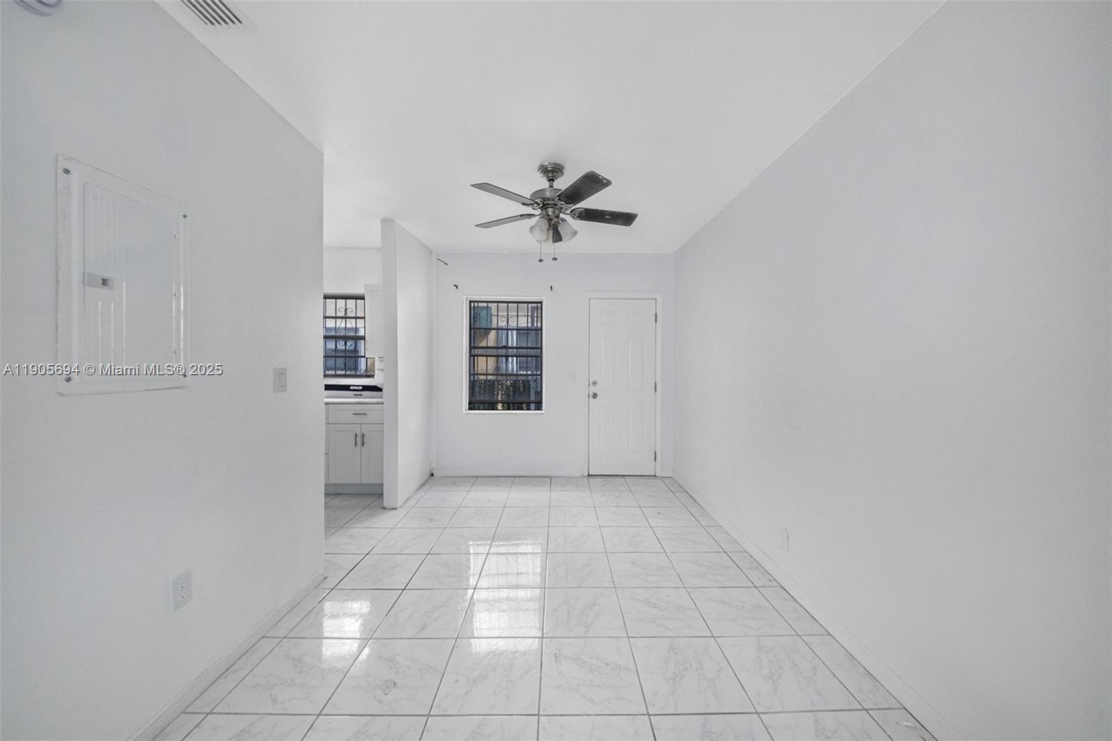 VICTORIA CONDO - Residential