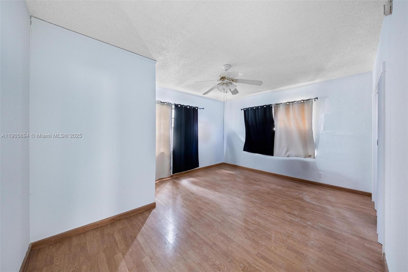 VICTORIA CONDO - Residential