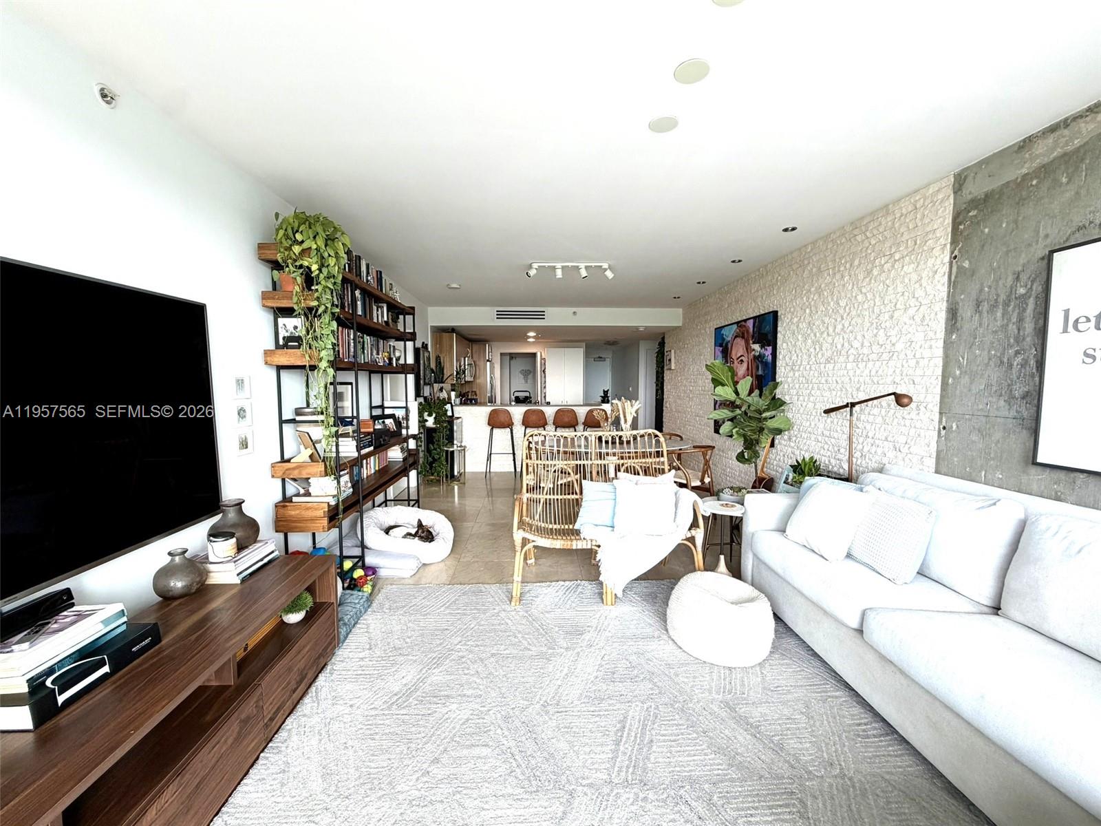 63 NOBE CONDO - Residential