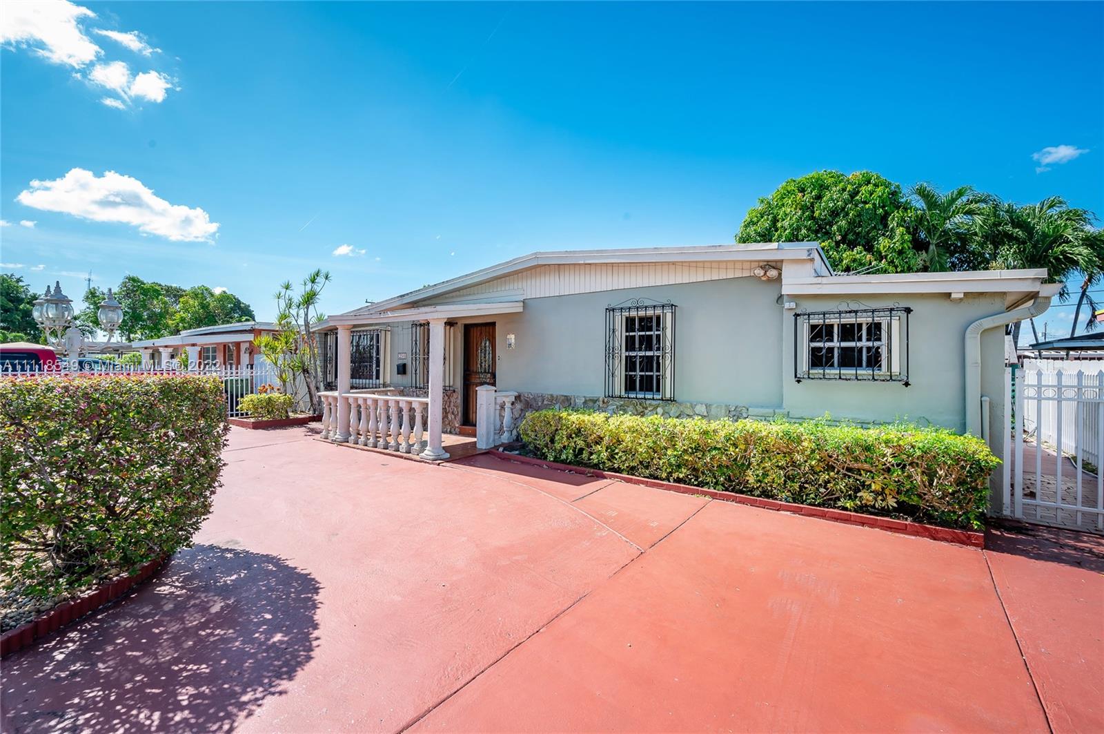 CAROLE ANNE PARK - Residential