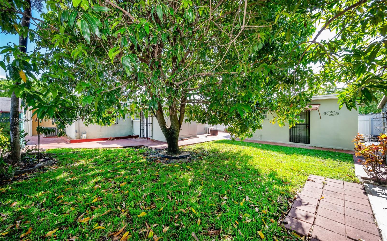 CAROLE ANNE PARK - Residential
