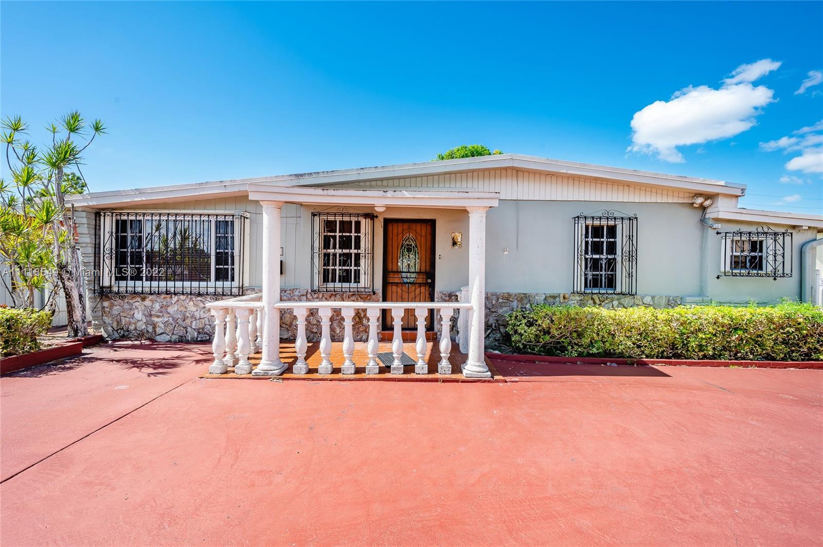 CAROLE ANNE PARK - Residential