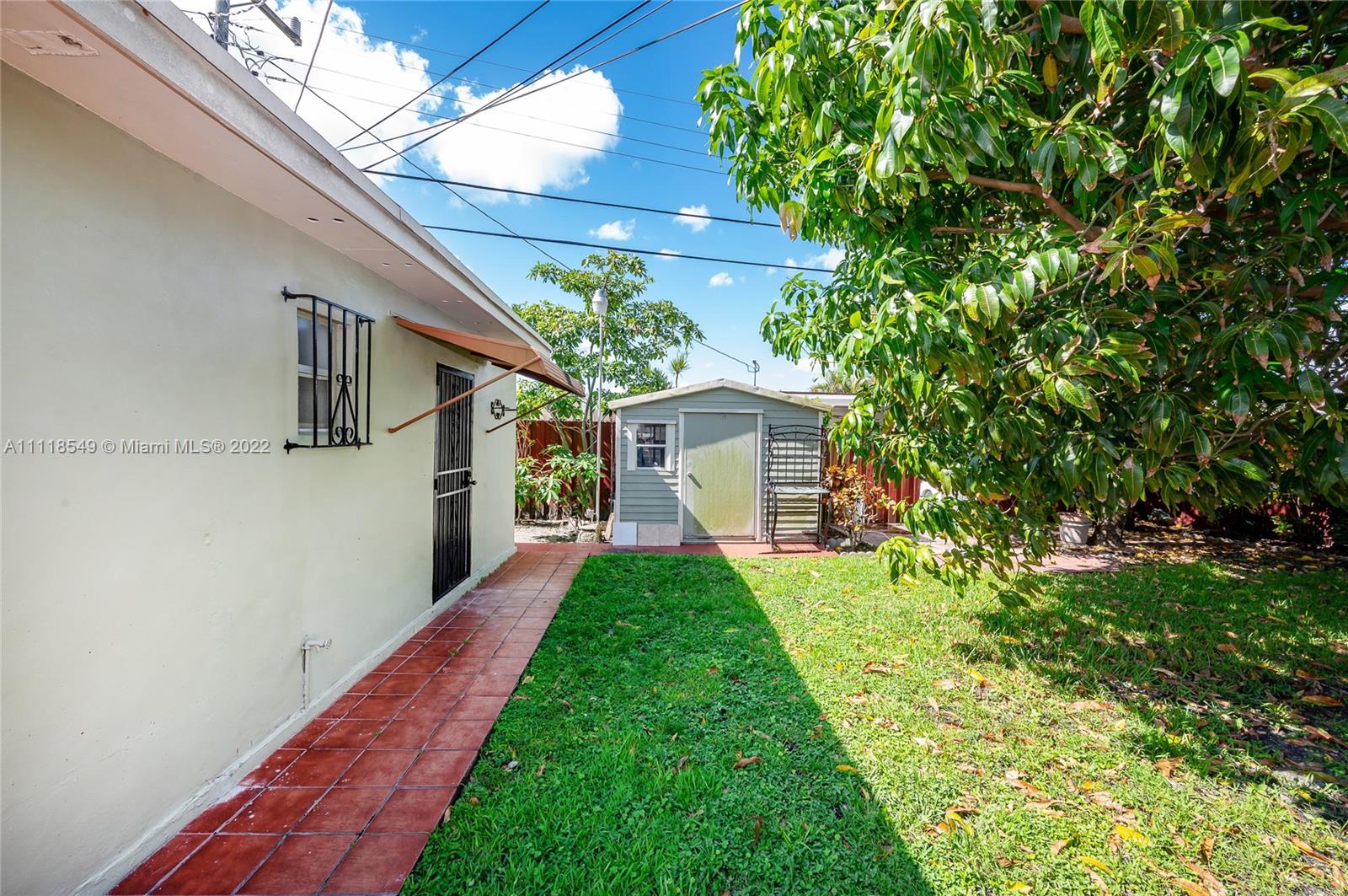 CAROLE ANNE PARK - Residential
