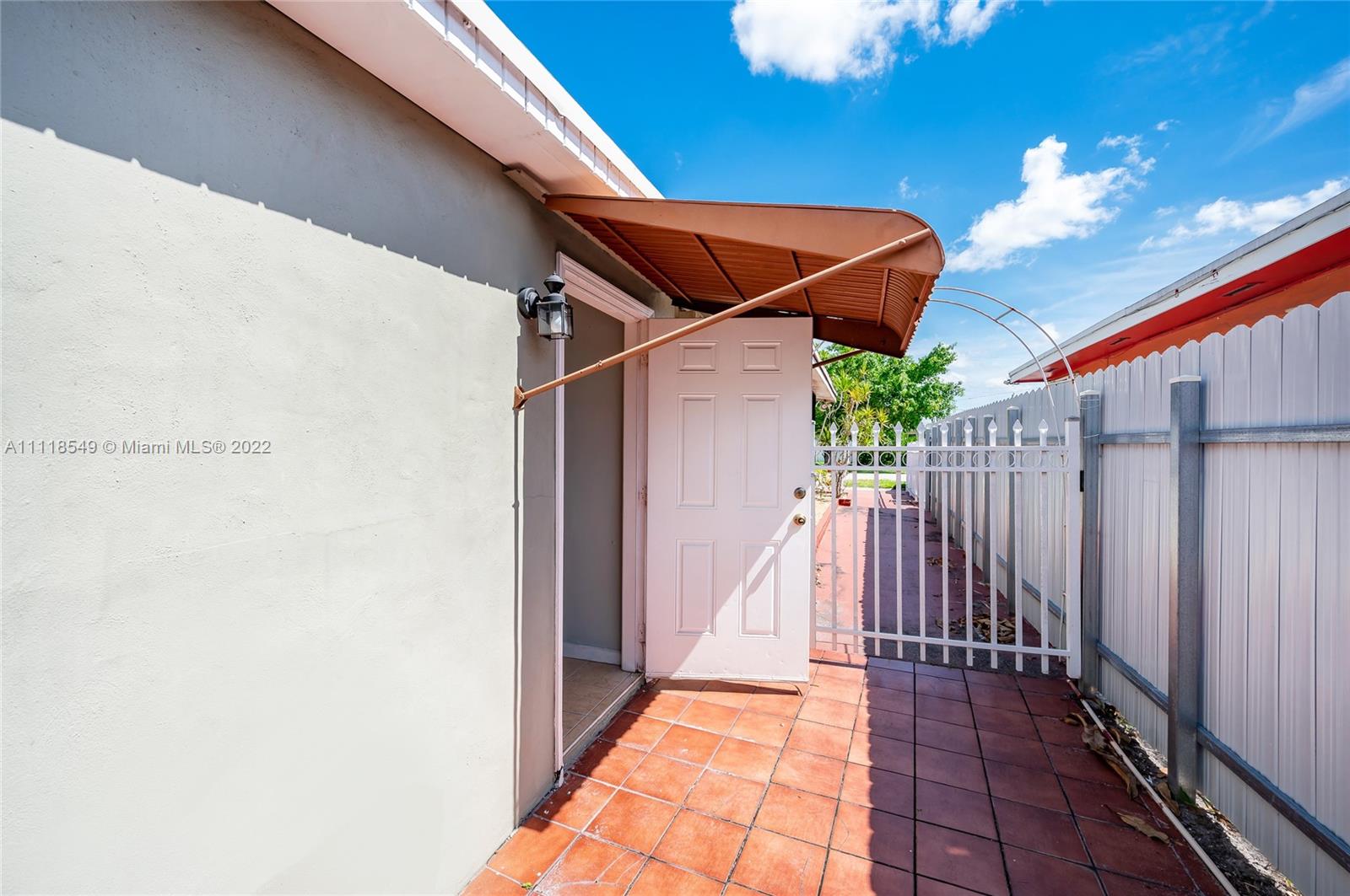 CAROLE ANNE PARK - Residential