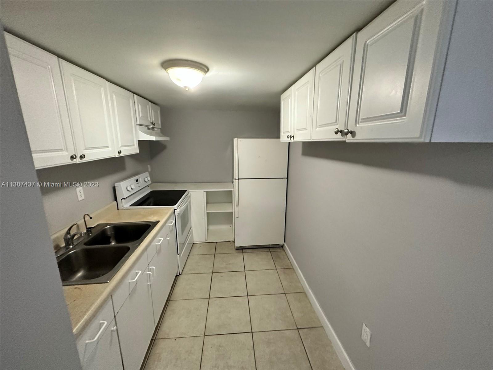 LANCASTER CONDO - Residential Lease