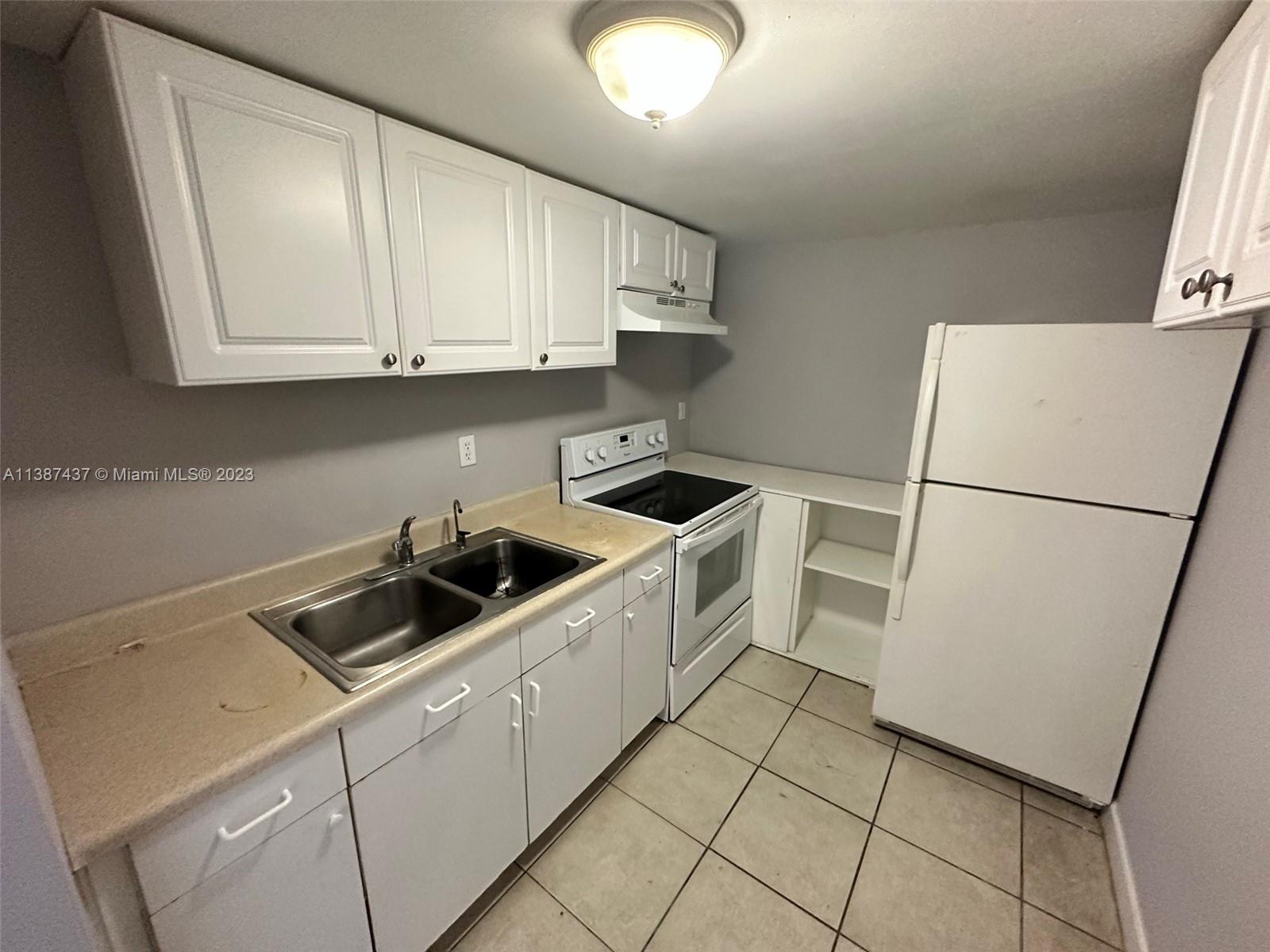 LANCASTER CONDO - Residential Lease