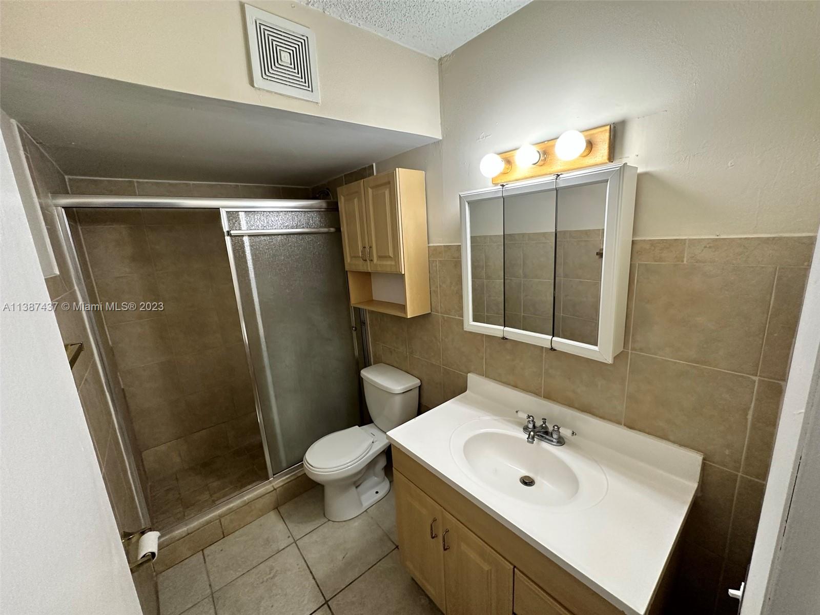 LANCASTER CONDO - Residential Lease