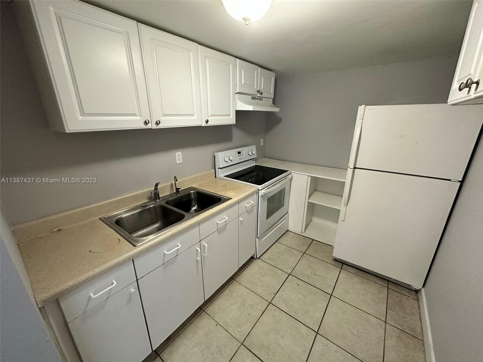 LANCASTER CONDO - Residential Lease