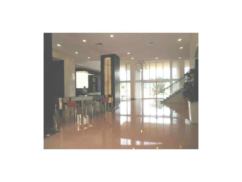 VENTURE AT AVENTURA WEST - Residential Lease