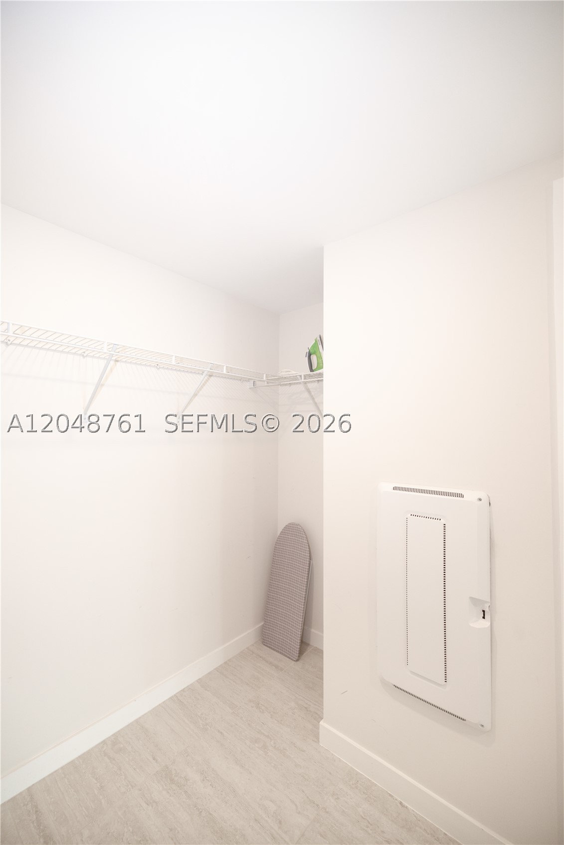 QUADRO CONDO - Residential