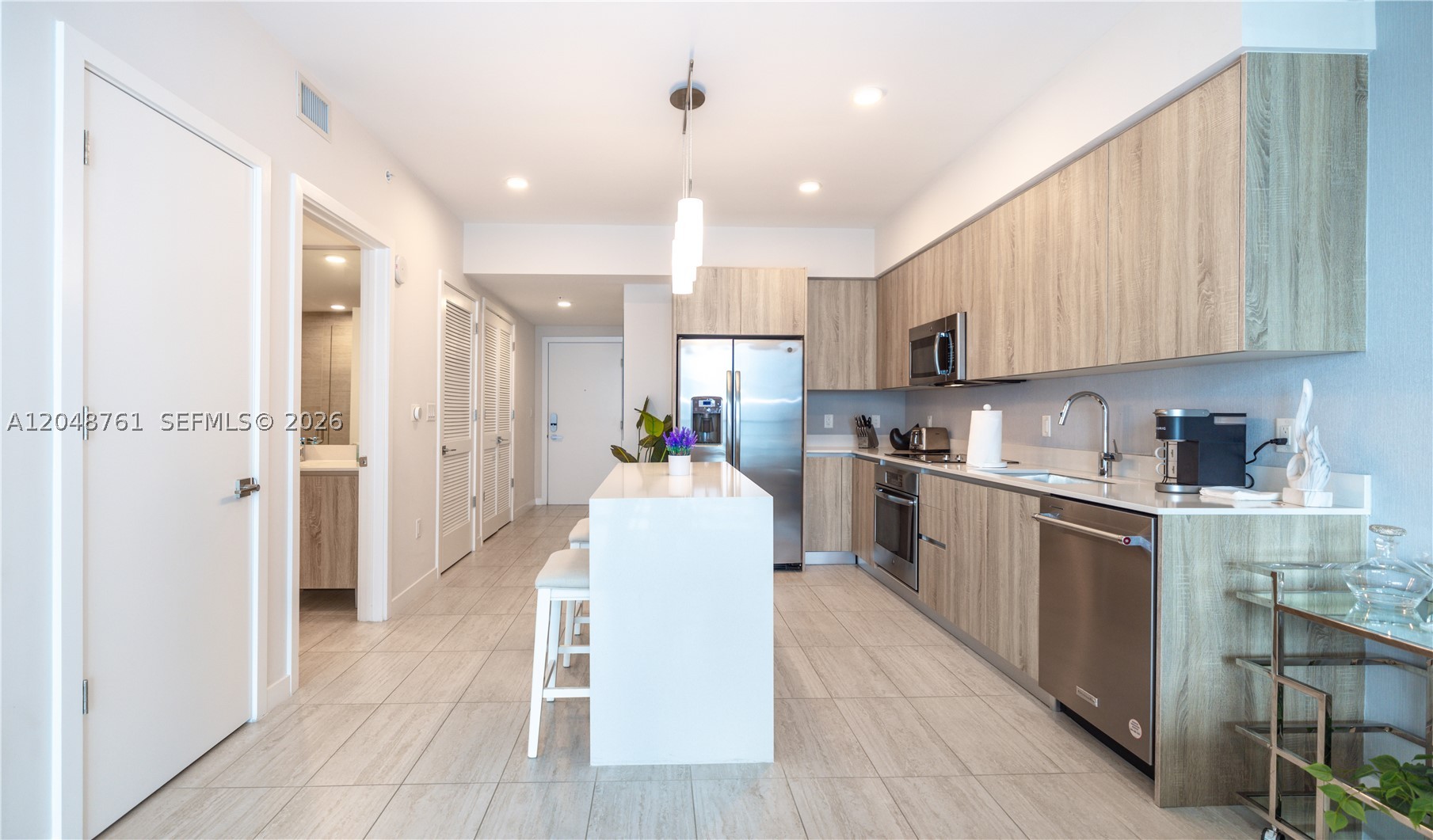 QUADRO CONDO - Residential