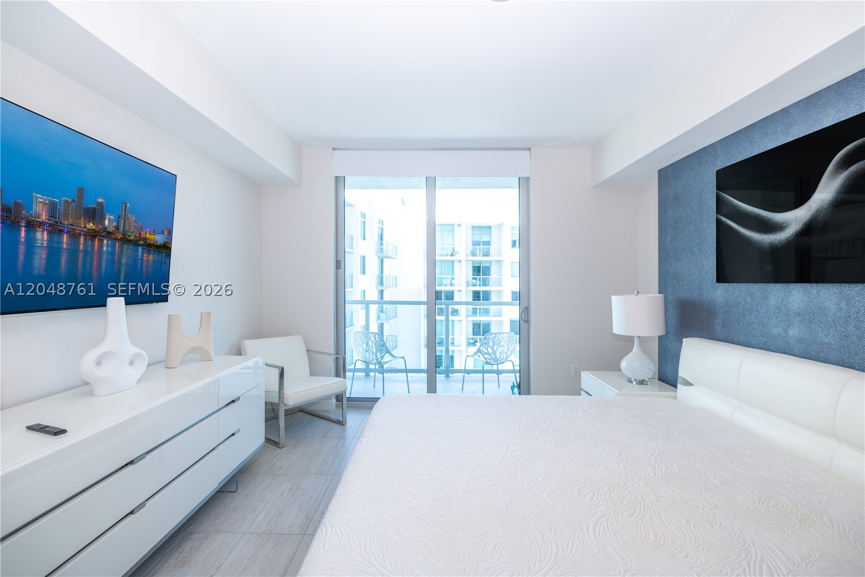 QUADRO CONDO - Residential