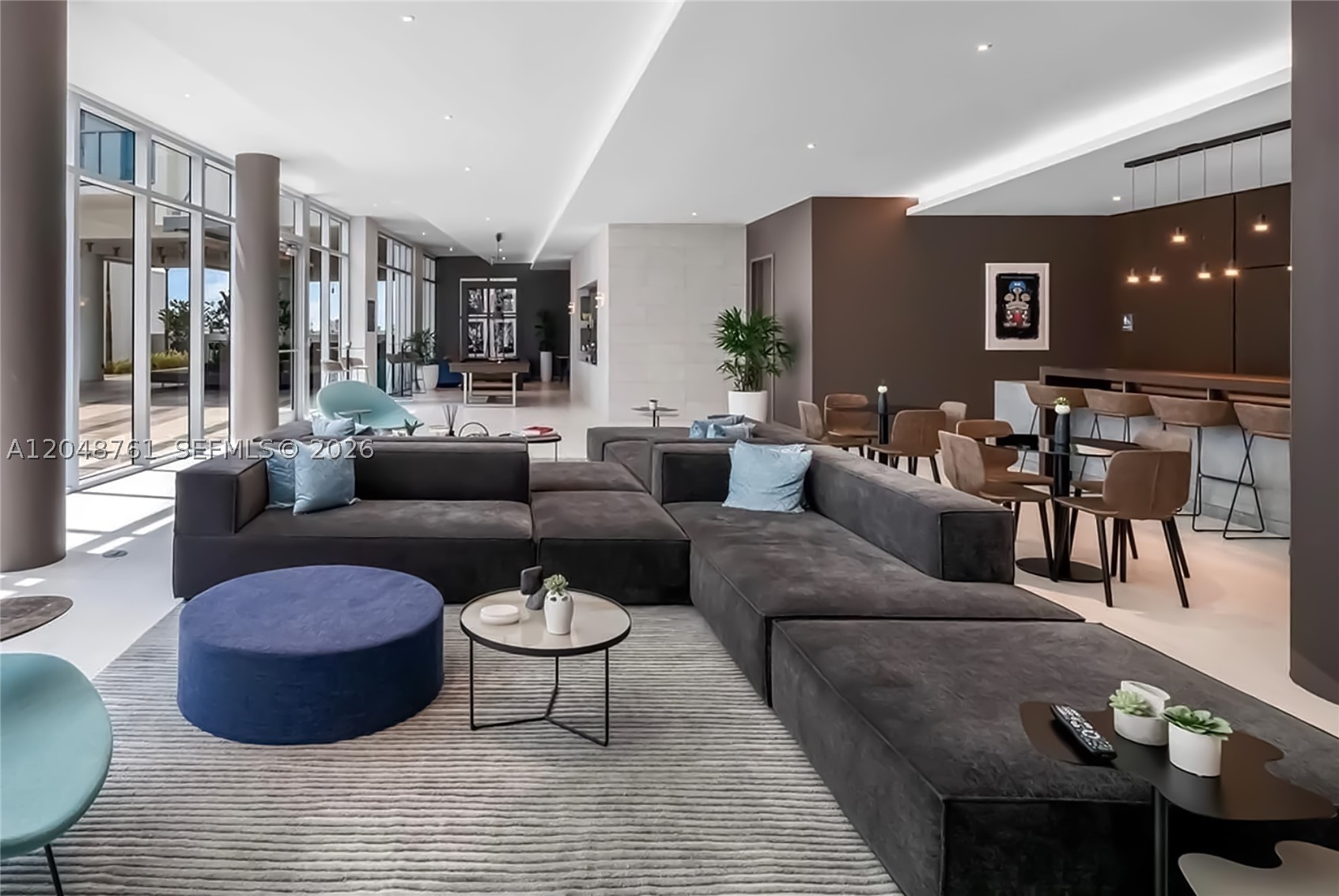 QUADRO CONDO - Residential