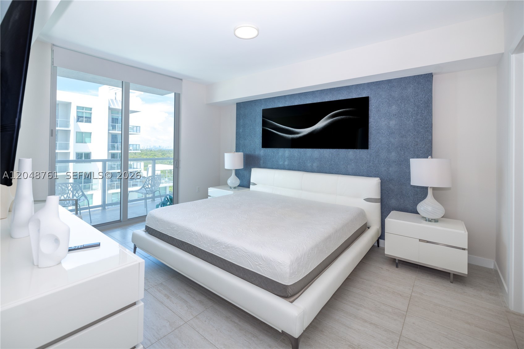 QUADRO CONDO - Residential