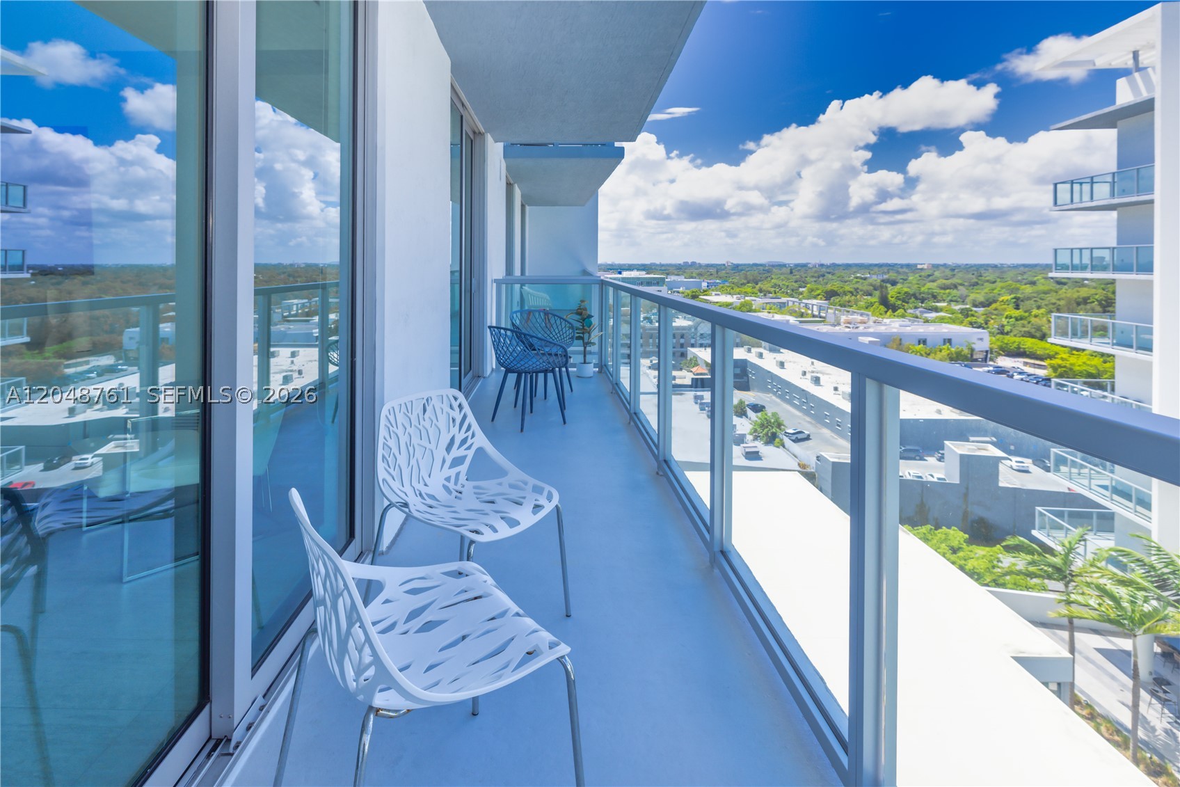 QUADRO CONDO - Residential