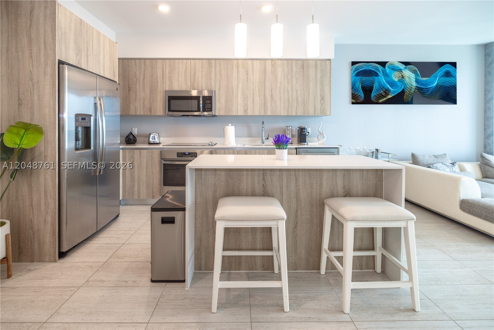QUADRO CONDO - Residential