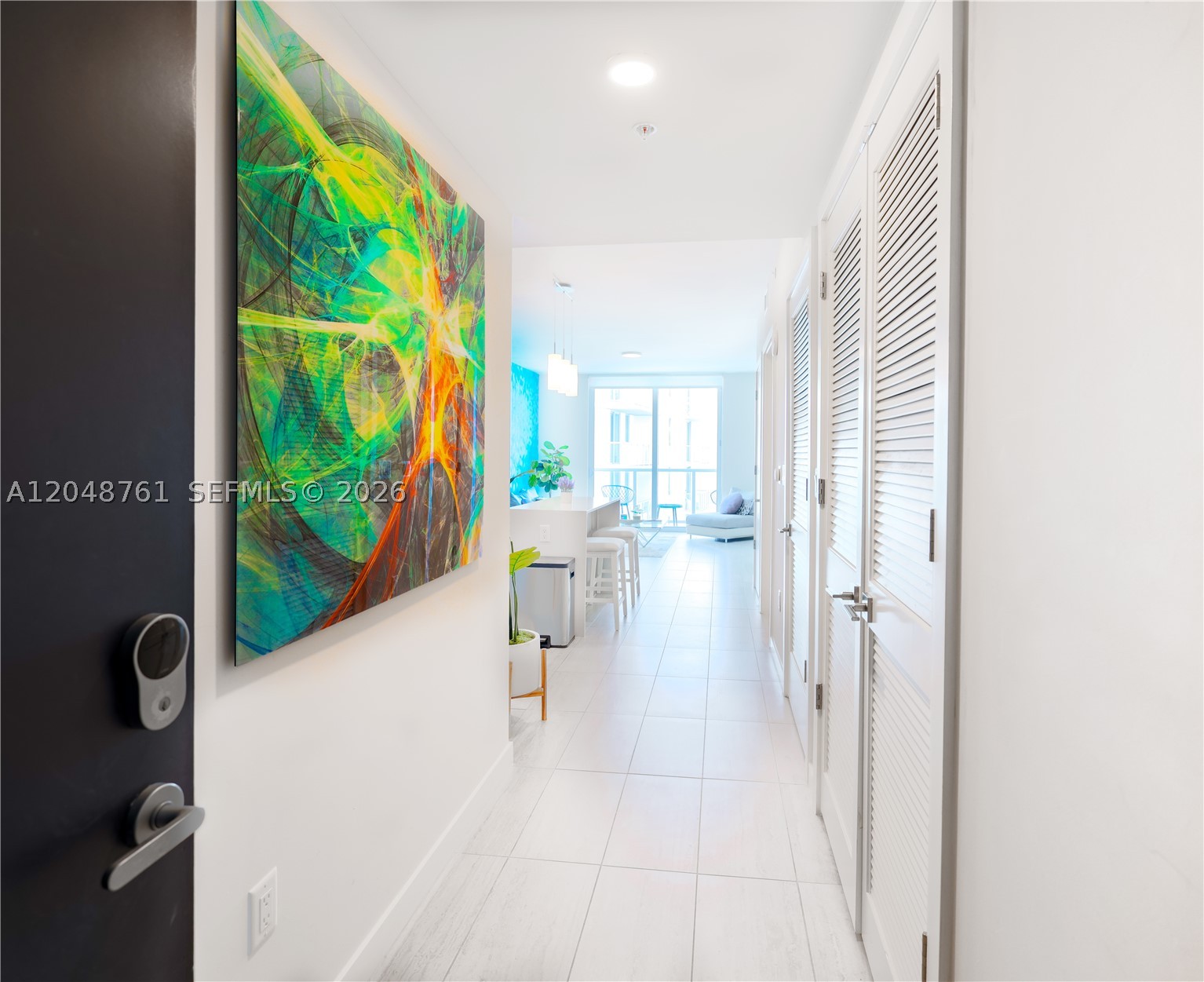 QUADRO CONDO - Residential