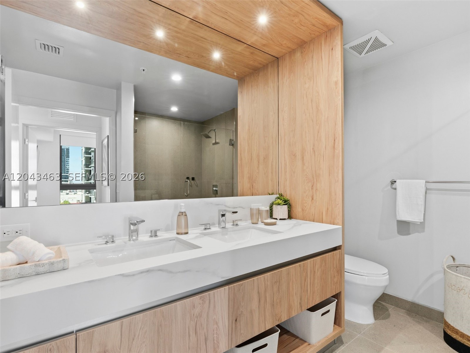 THE CROSBY - Residential