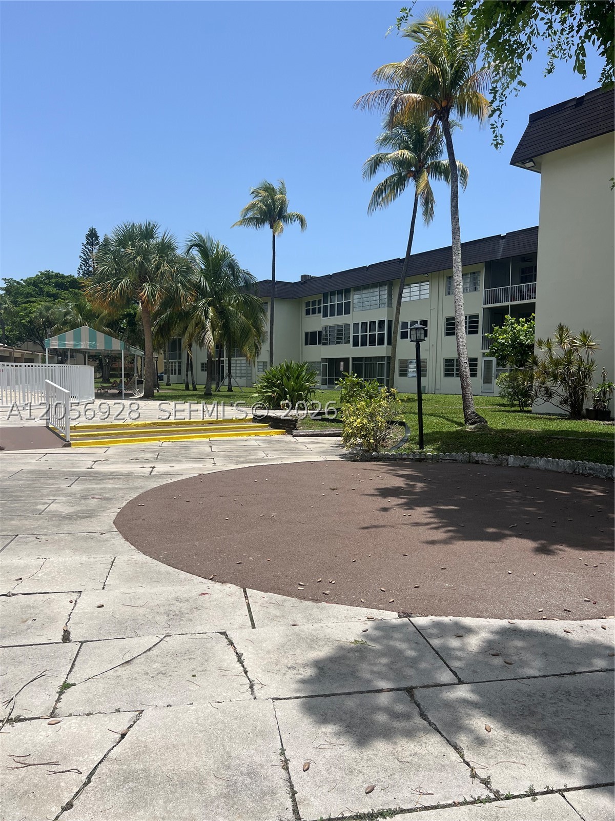 SECOND HORIZONS CONDO - Residential