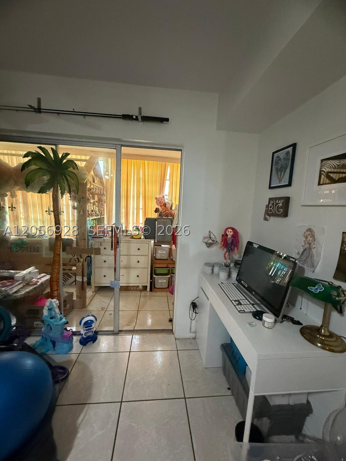 SECOND HORIZONS CONDO - Residential