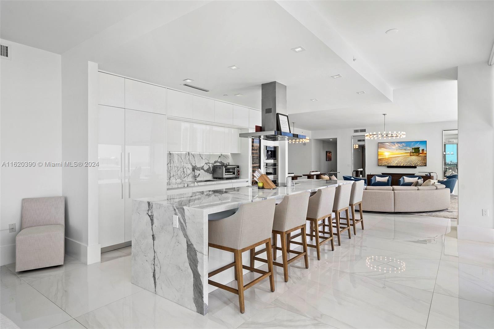 PARQUE TOWERS CONDO - Residential