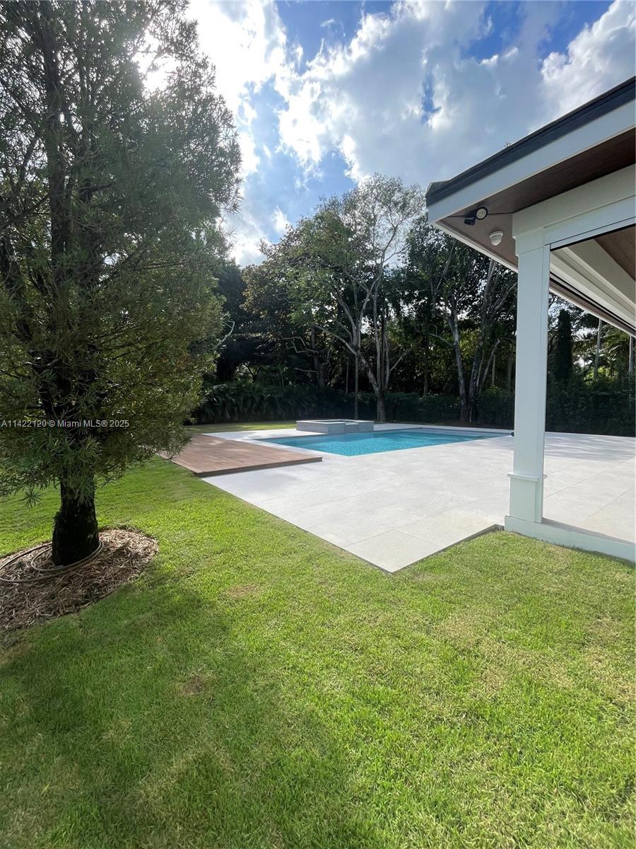 W T HARDEE-S SUB - Residential