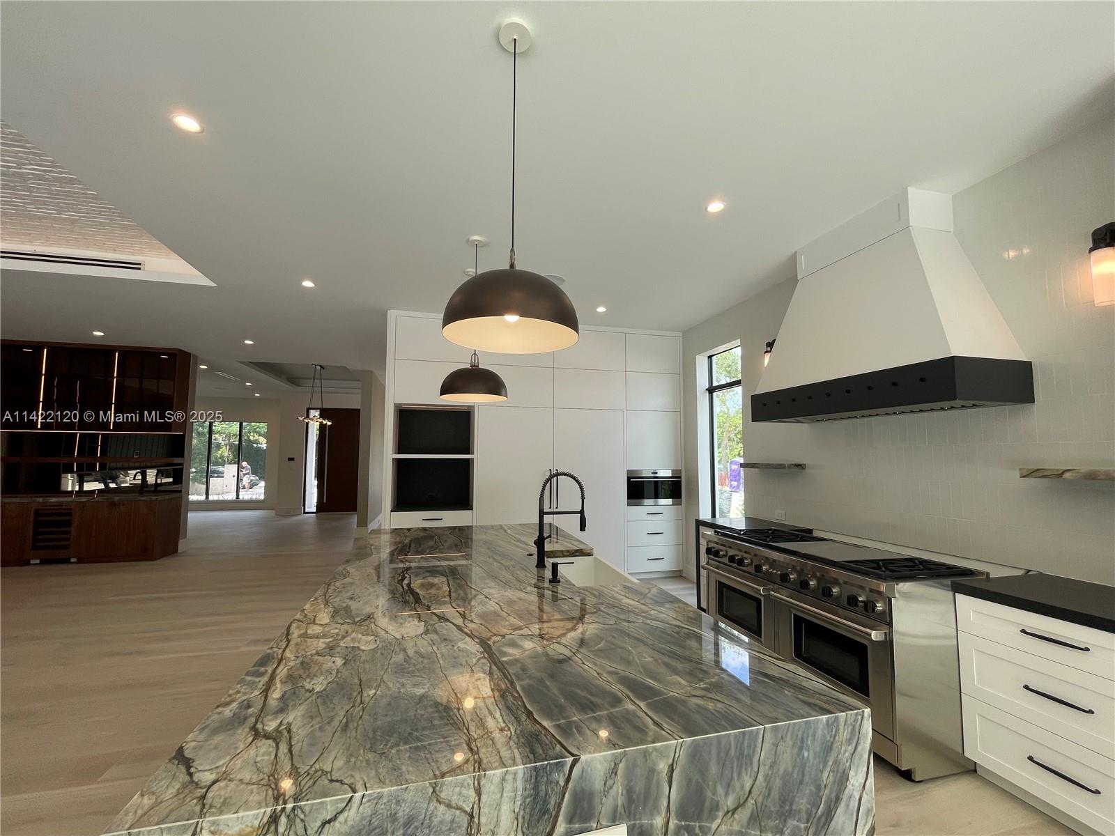 W T HARDEE-S SUB - Residential