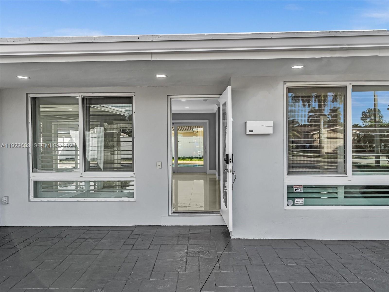 IMPERIAL POINT 2 SEC - Residential