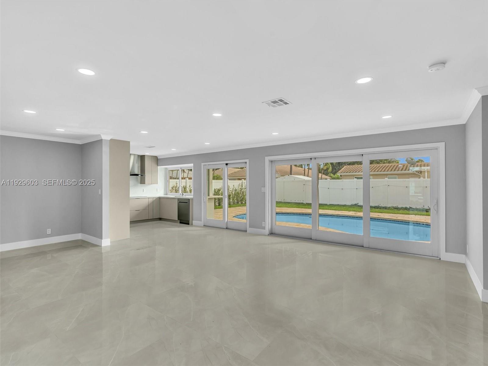 IMPERIAL POINT 2 SEC - Residential