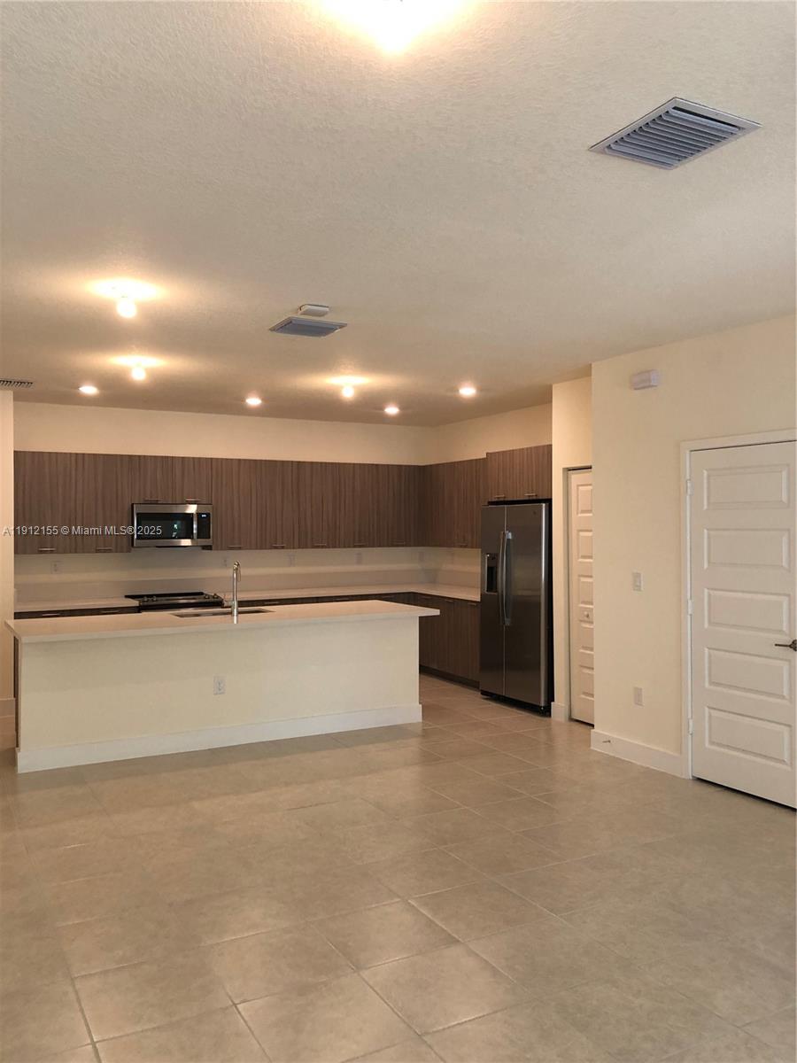 Urbana at the Residences - Residential Lease