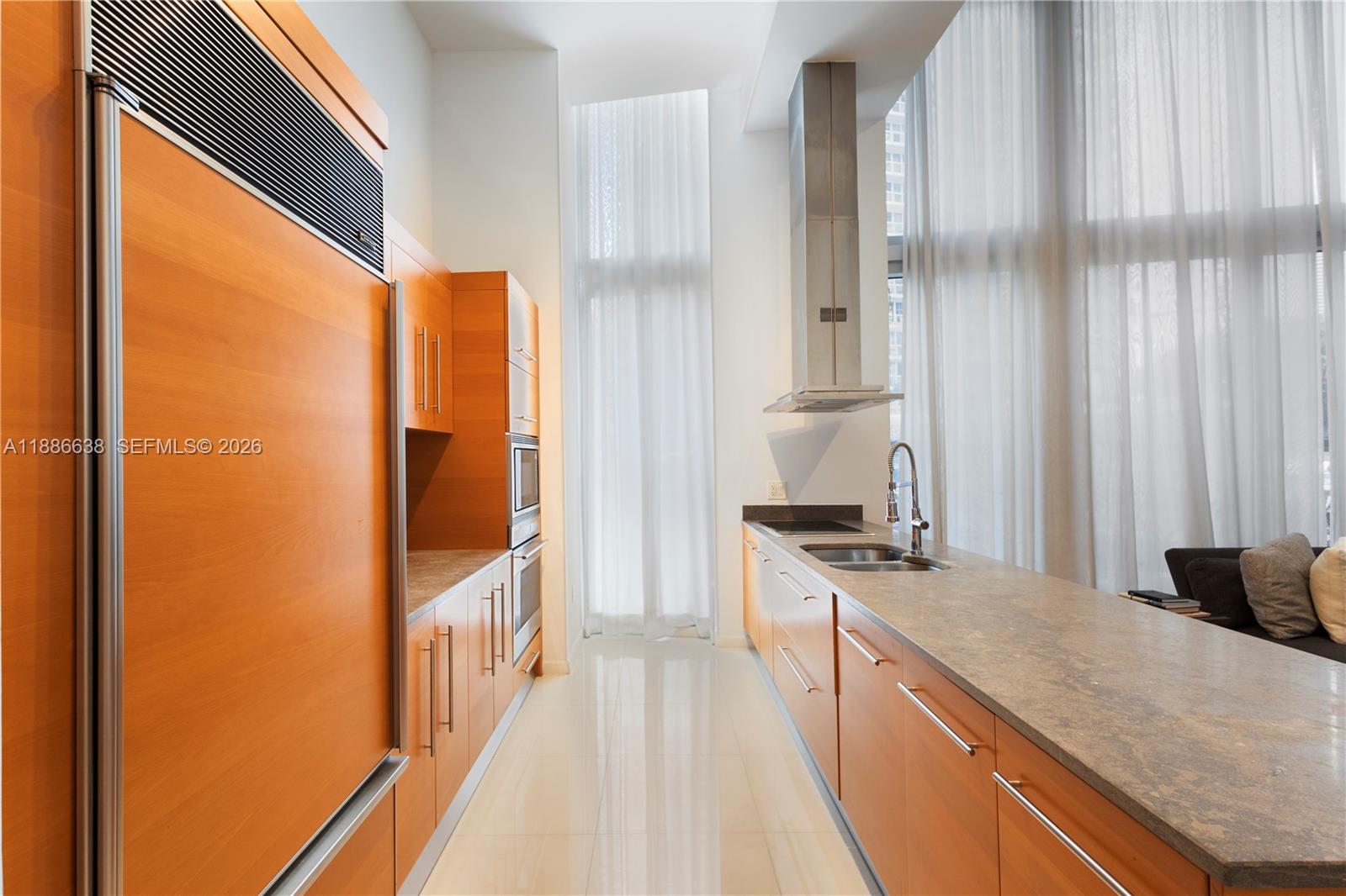 ICON BRICKELL NO TWO - Residential