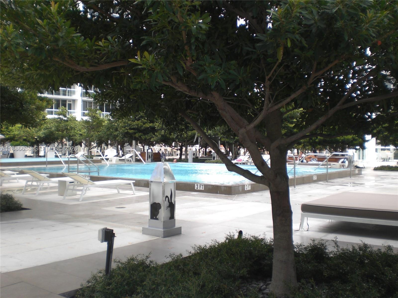 ICON BRICKELL NO TWO - Residential