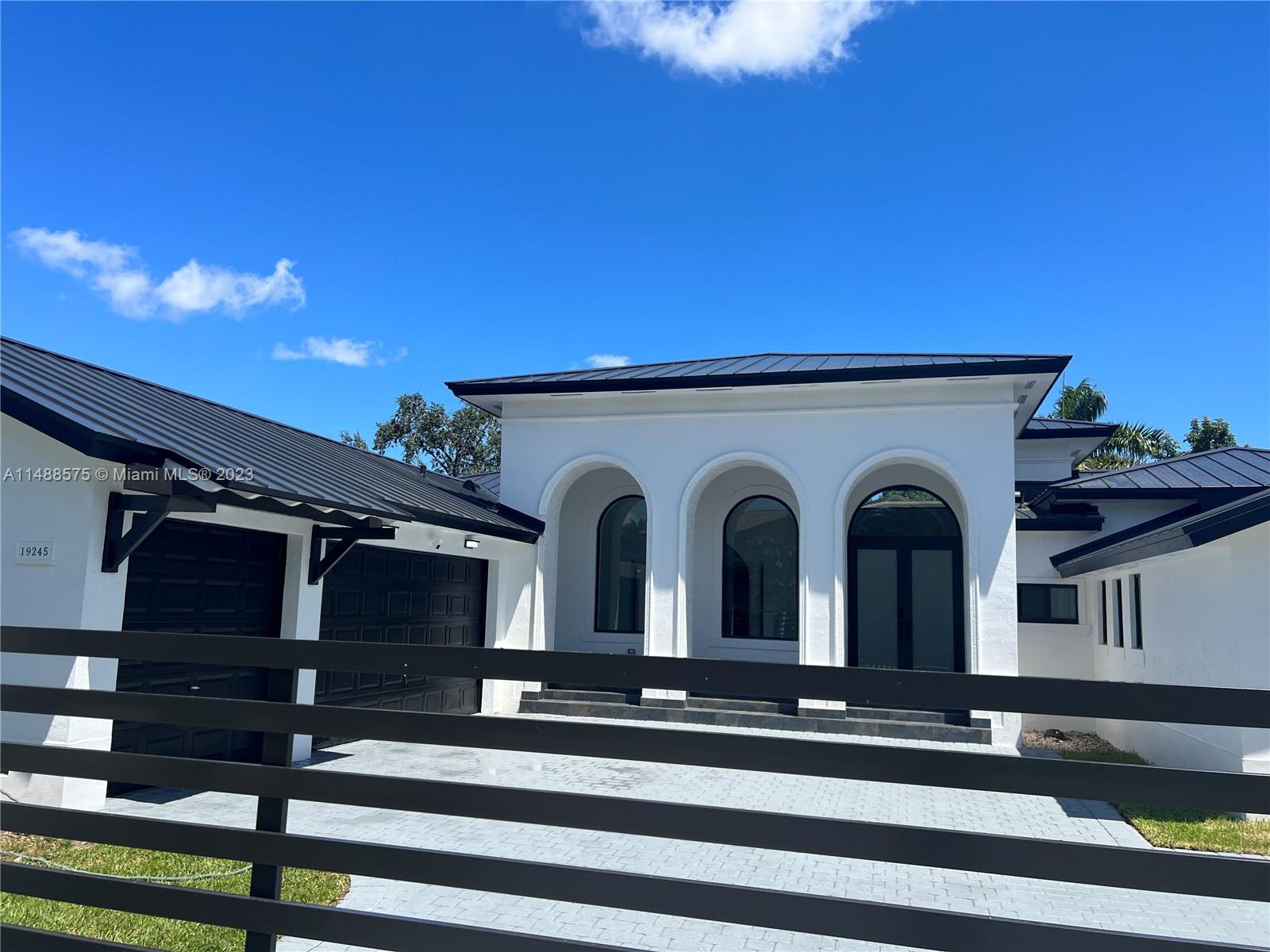 RENAISSANCE RANCHES - Residential