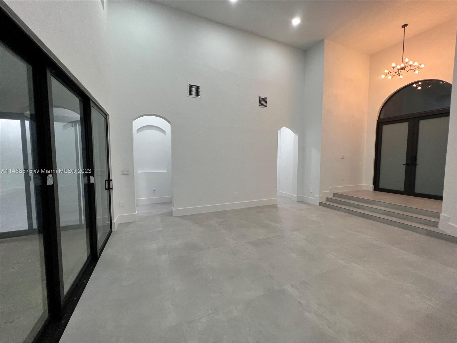 RENAISSANCE RANCHES - Residential
