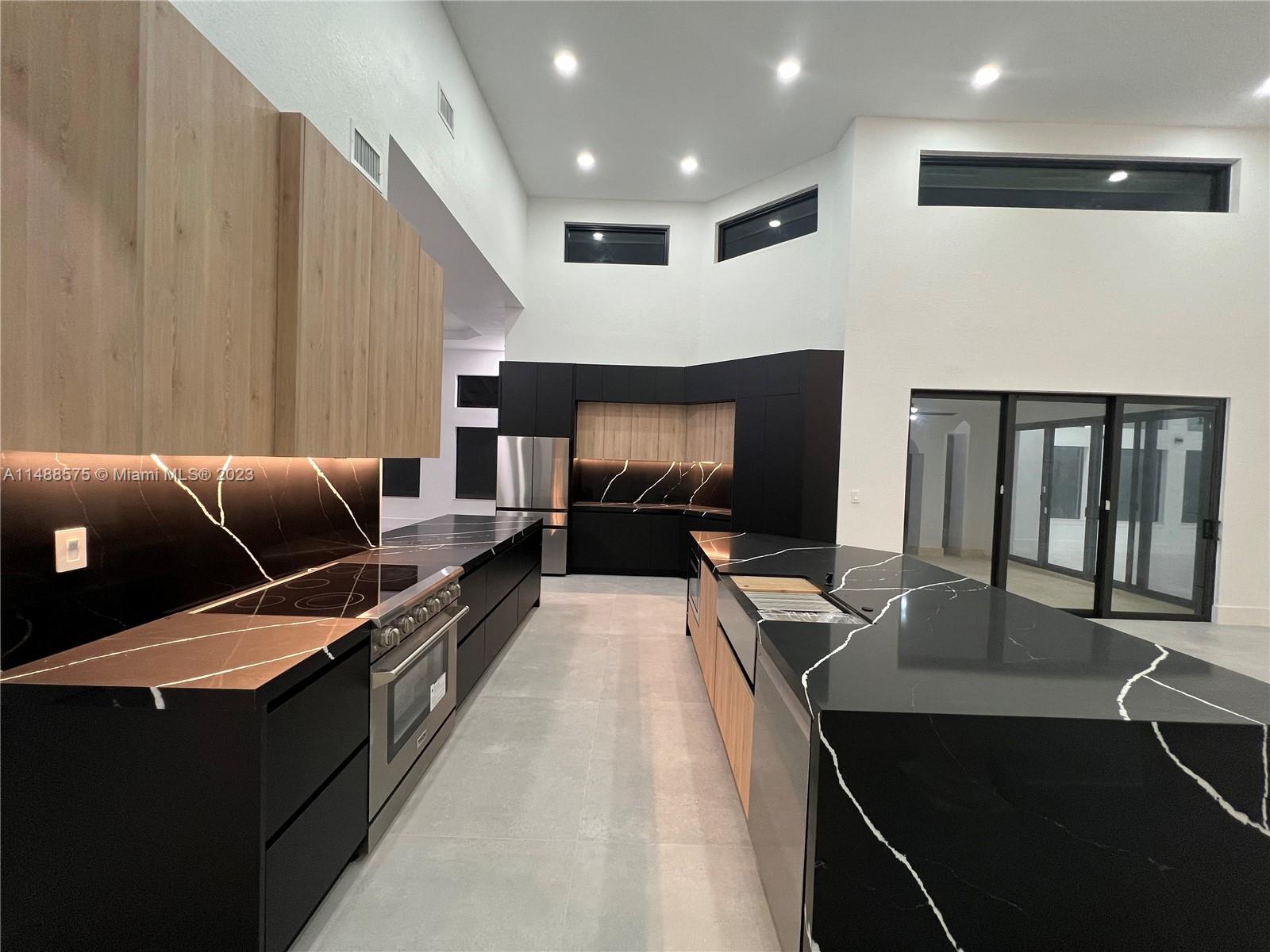 RENAISSANCE RANCHES - Residential