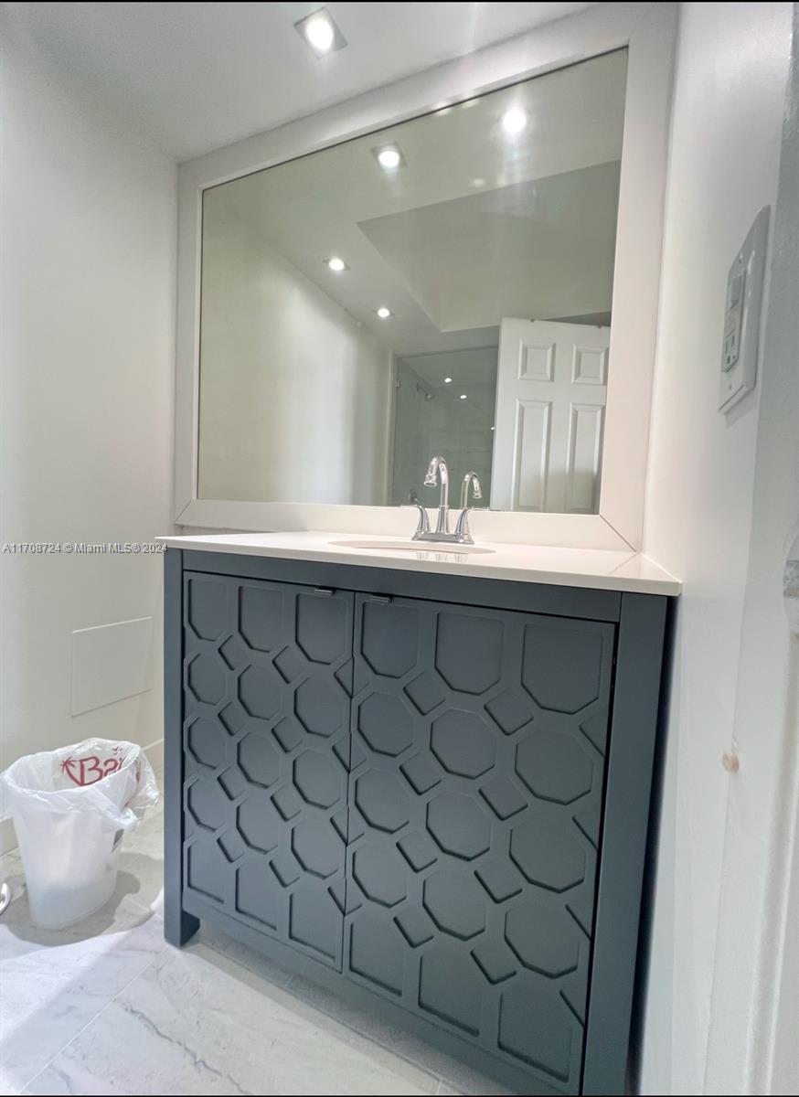 AQUASOL CONDO - Residential Lease