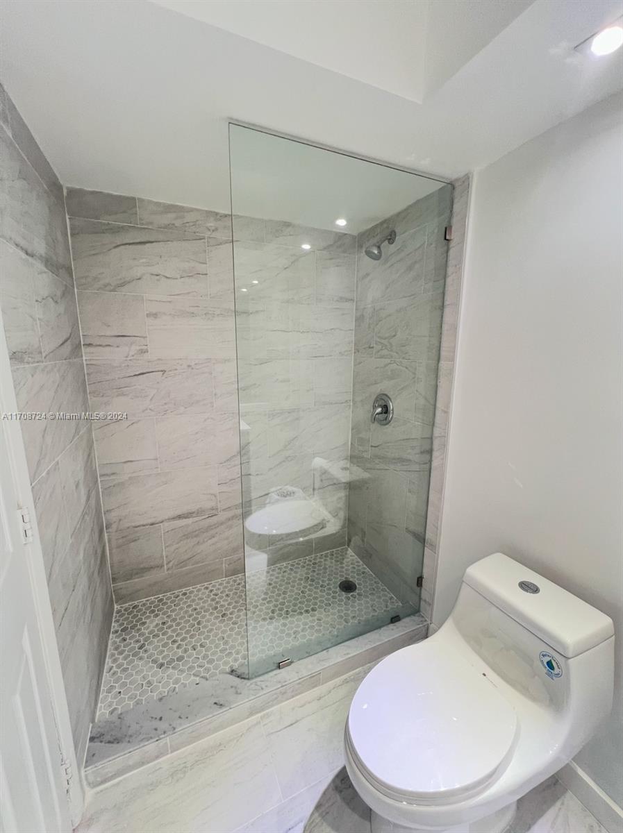AQUASOL CONDO - Residential Lease