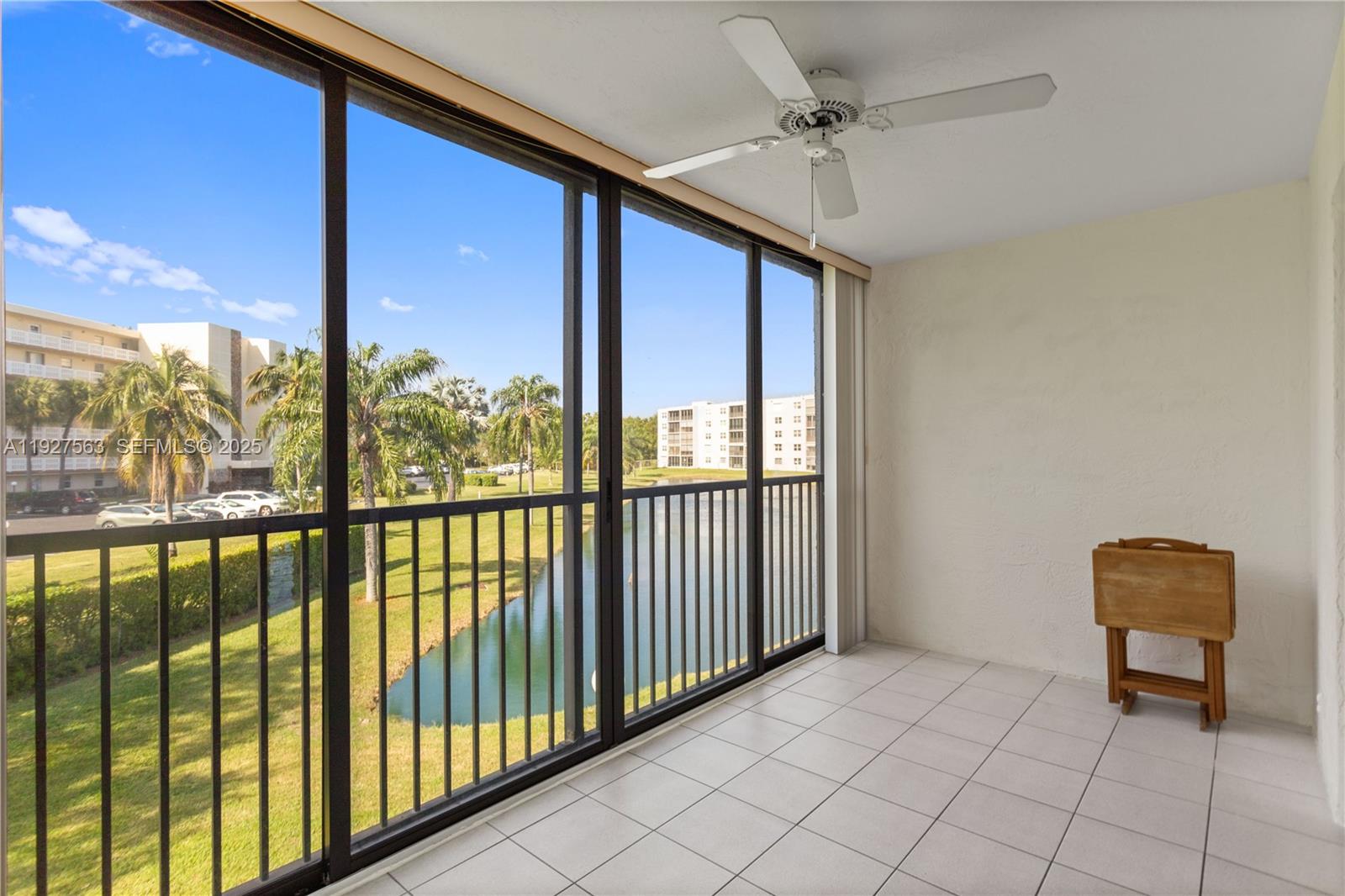 MEADOWBROOK LAKES VIEW - Residential