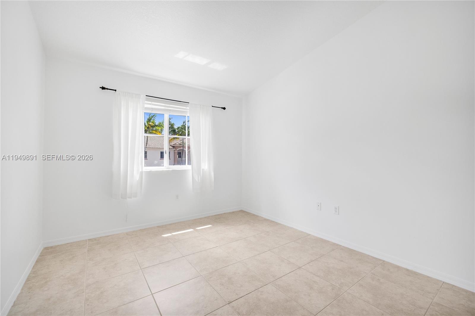 VENETIA GARDENS CONDO - Residential Lease