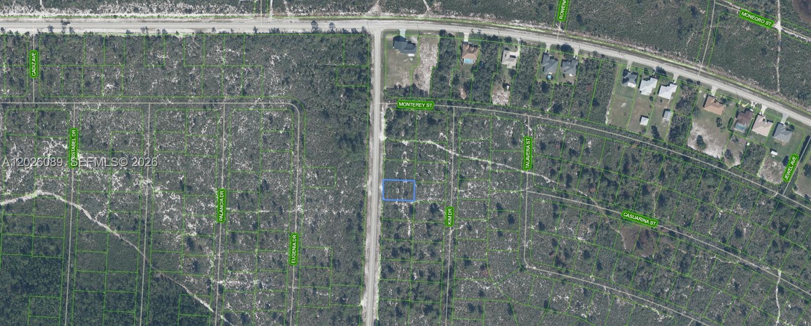 OWNER WILL FIANANCE!! 2K DOWN, 354.44 PER MONTH FOR 60 MONTHS AT 7%! BUILDERS DREAM 5 LOTS ADJACENT TO EACH OTHER. ALL ON A PAVED ROAD!! LOT IS ZONED FOR RESIDENTIAL PROPERTY! BUYING PROPERTY IN THE SUN N' LAKES GIVES YOU ACCESS TO THE SUN N' LAKES COMMUNITY CENTER. Sun N' Lakes features 2 championship 18-hole golf courses, a restaurant, clubhouse, gym, playground, community pool, splash pad, fitness center, pickleball, and tennis courts. Conveniently located in Sebring, just 1.5 hours from Disney, Tampa, and Anna Maria Island beaches, and close to Advent Health and Sun N Lake Elementary.