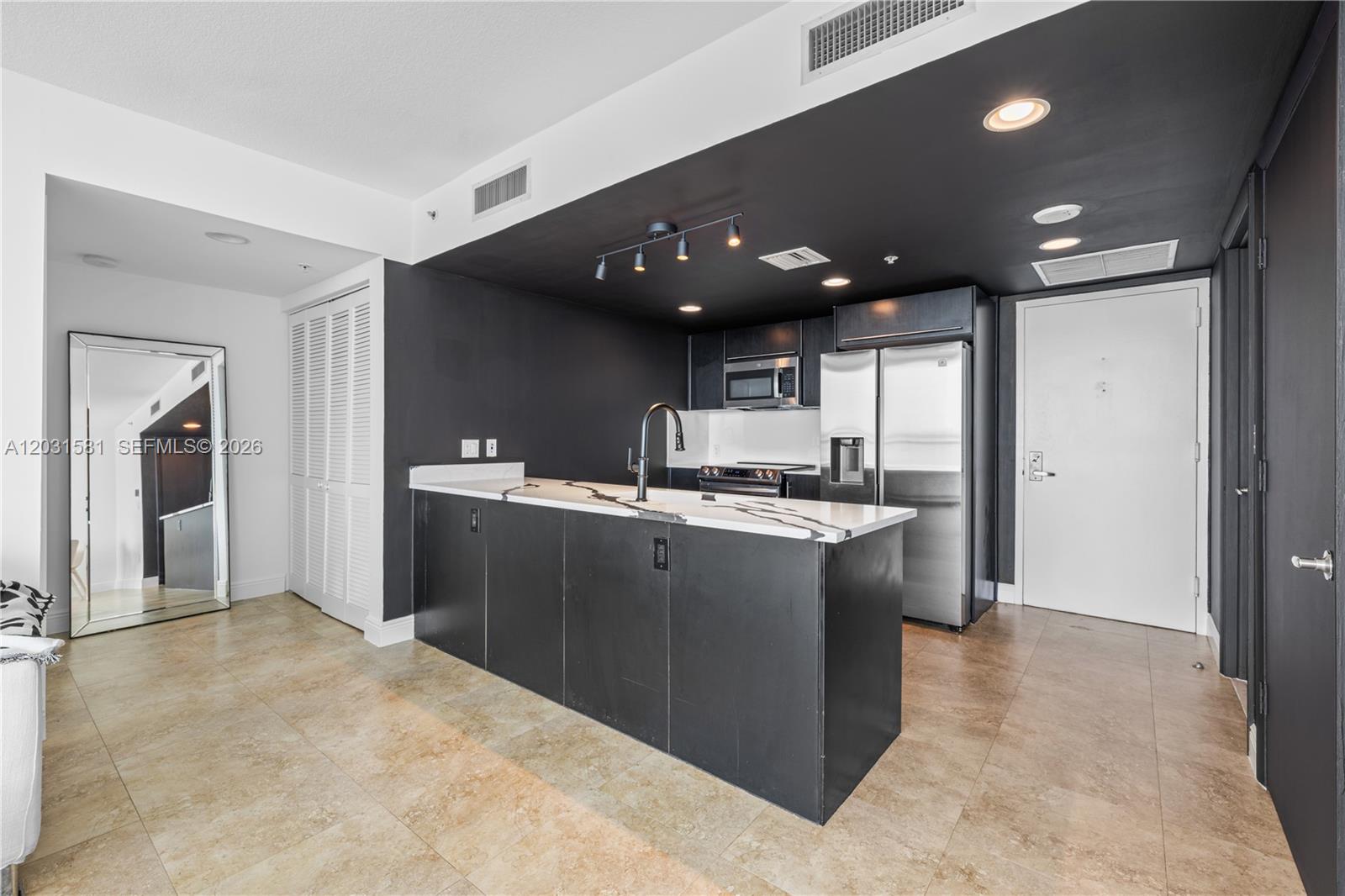 ONYX ON THE BAY CONDO - Residential Lease