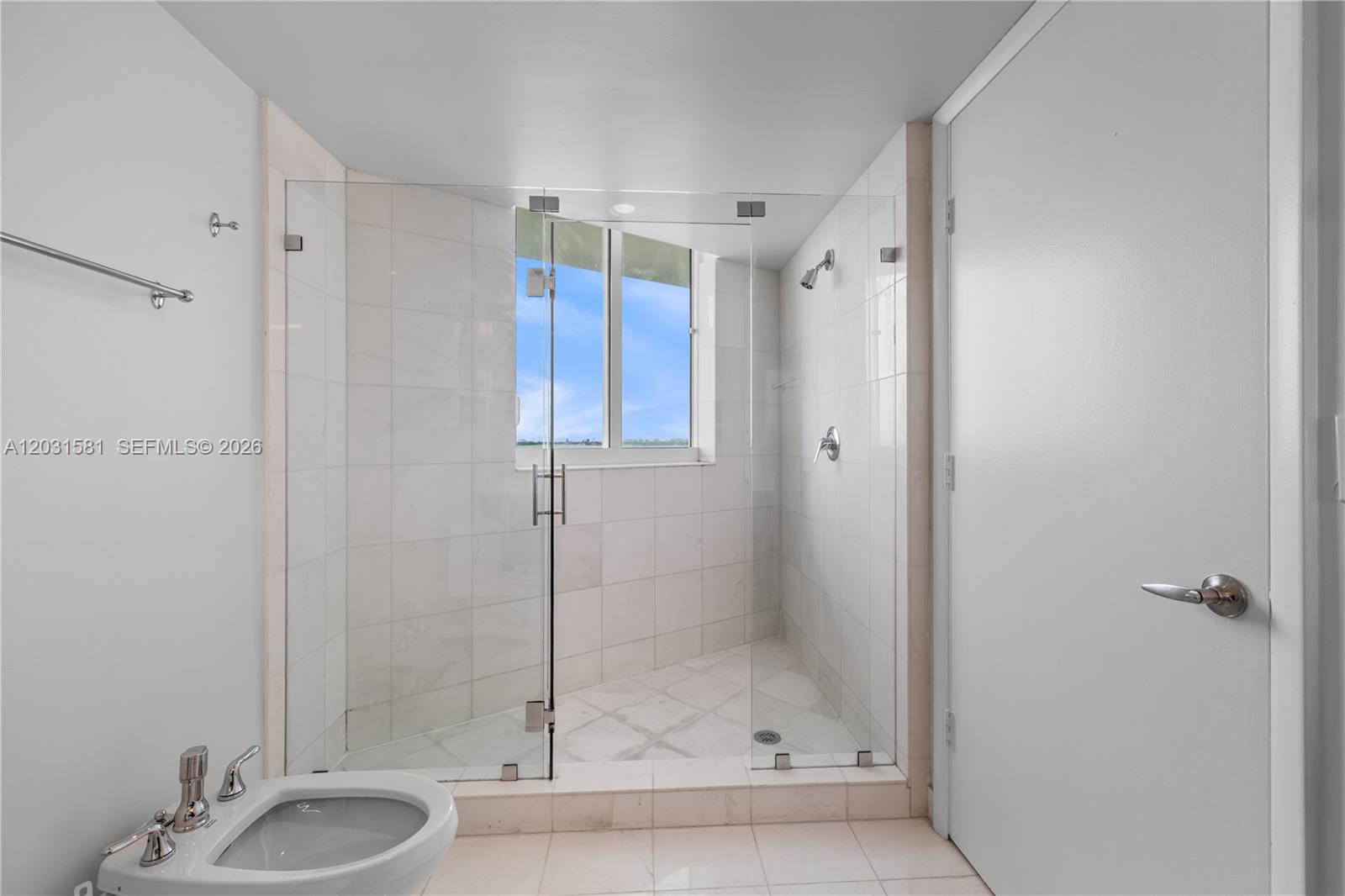 ONYX ON THE BAY CONDO - Residential Lease